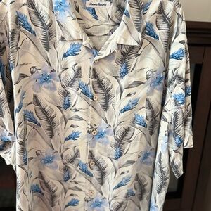 Tommy Bahama Men's Floral Shirt - Blue and Black